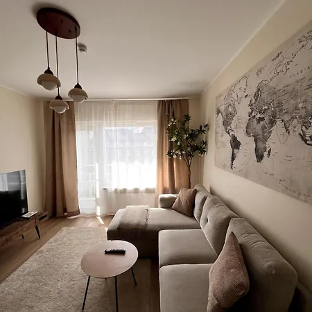 Modern And Comfortable Apartman